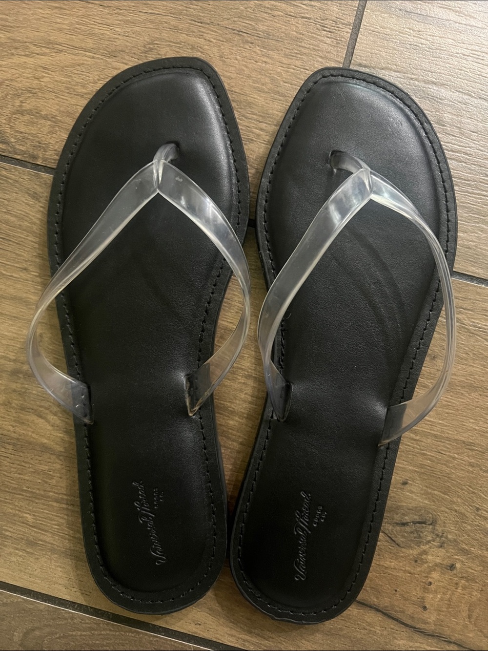 Universal Thread Flip Flops - Picture 3 of 6